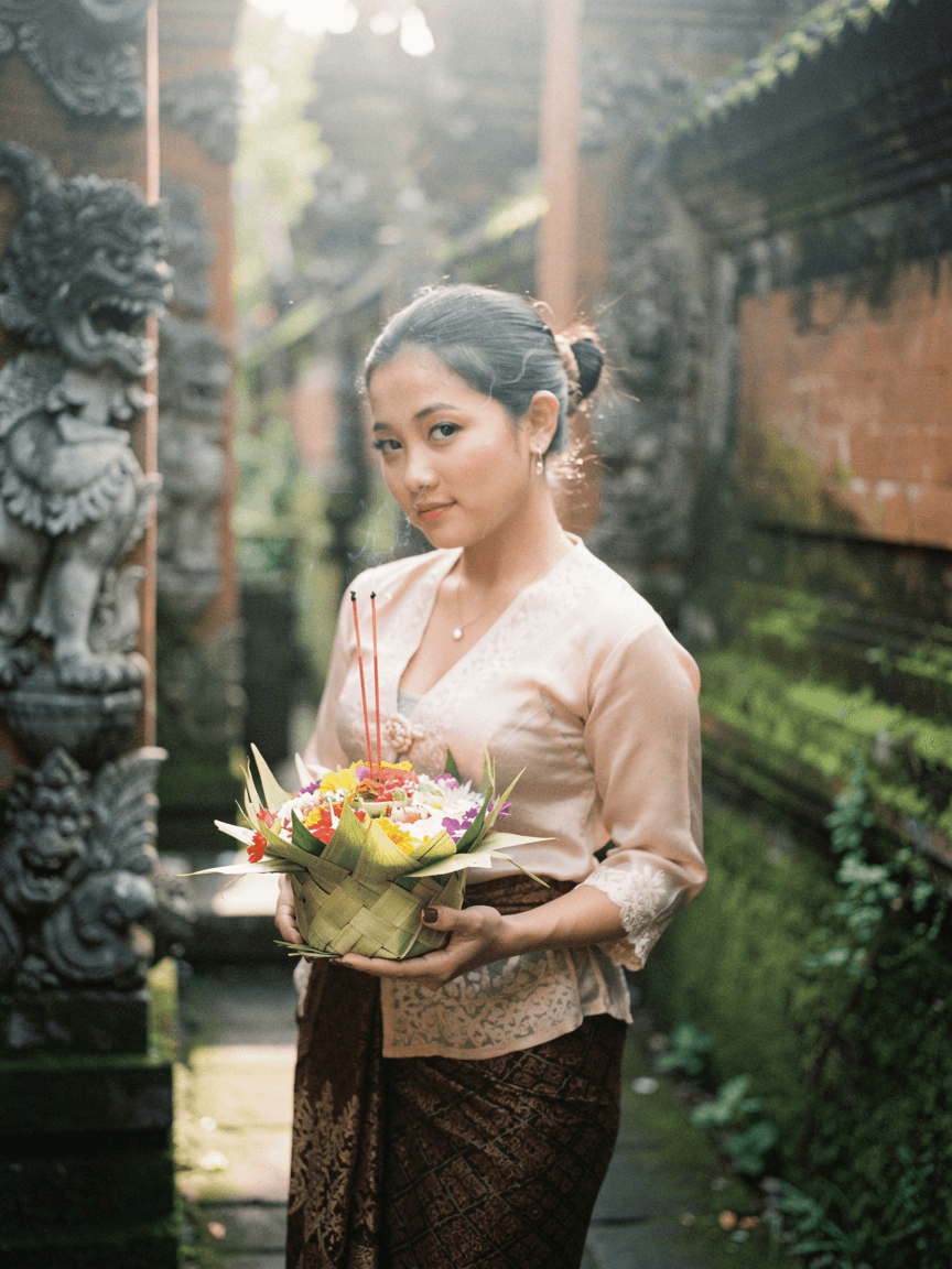 Komang Sari — photo 1 of 1